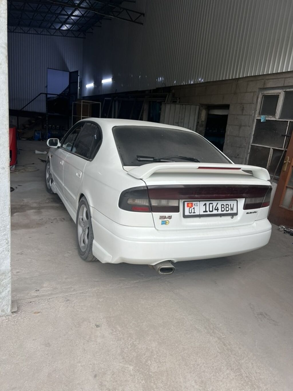 Subaru Legacy: 2001 г., Седан: фото 3