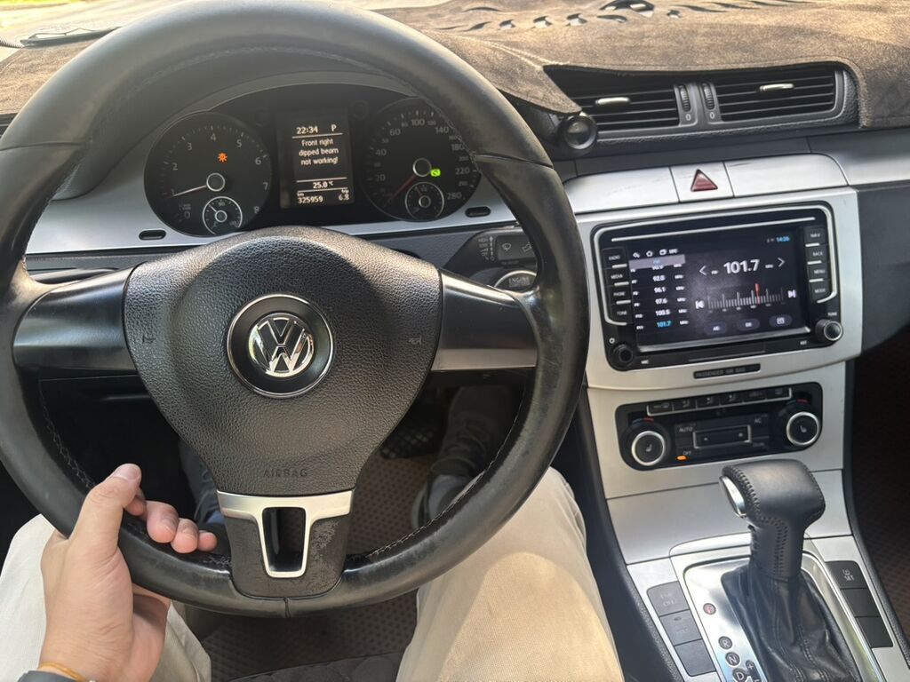 Volkswagen Passat CC: 2008 г., 2 л, Автомат, Бензин, Лифтбек: фото 4