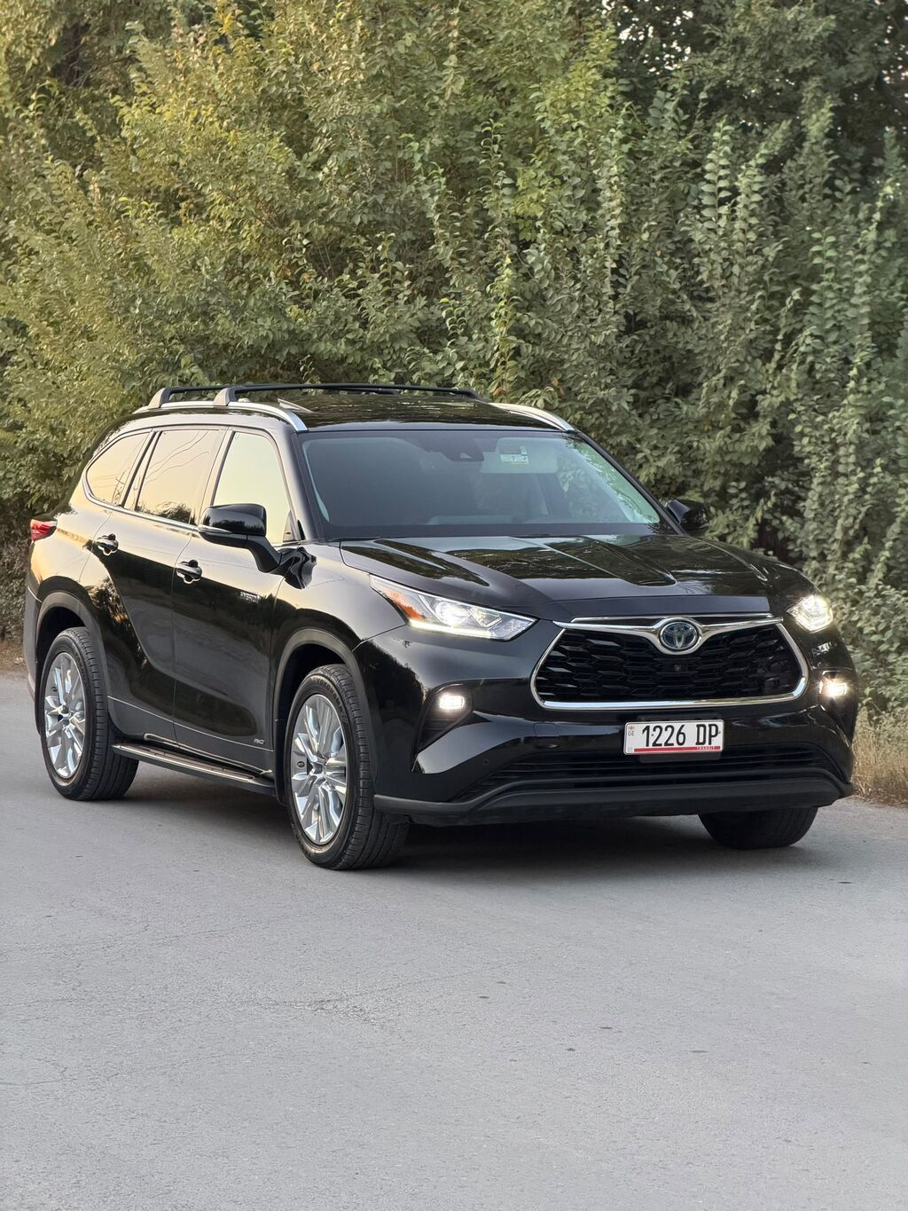 Toyota Highlander: 2020 г., 2.5 л, Гибрид, Кроссовер: фото 4