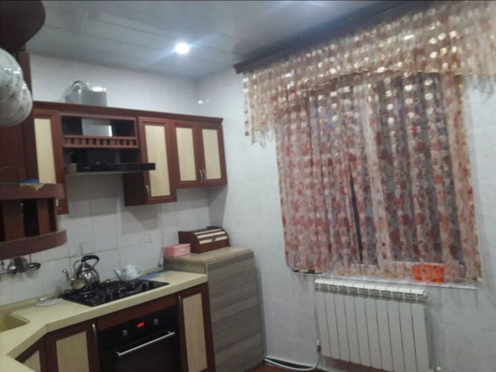 220 kv. m, 6 otaqlı, Kanalizasiya, Kombi, Qaz