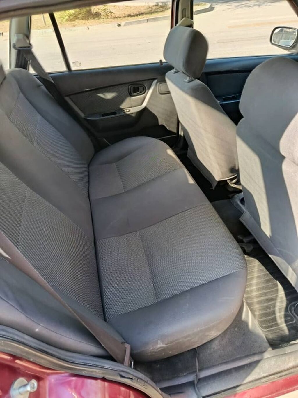 Daewoo Nexia: 2011 г., Механика, Седан: фото 6