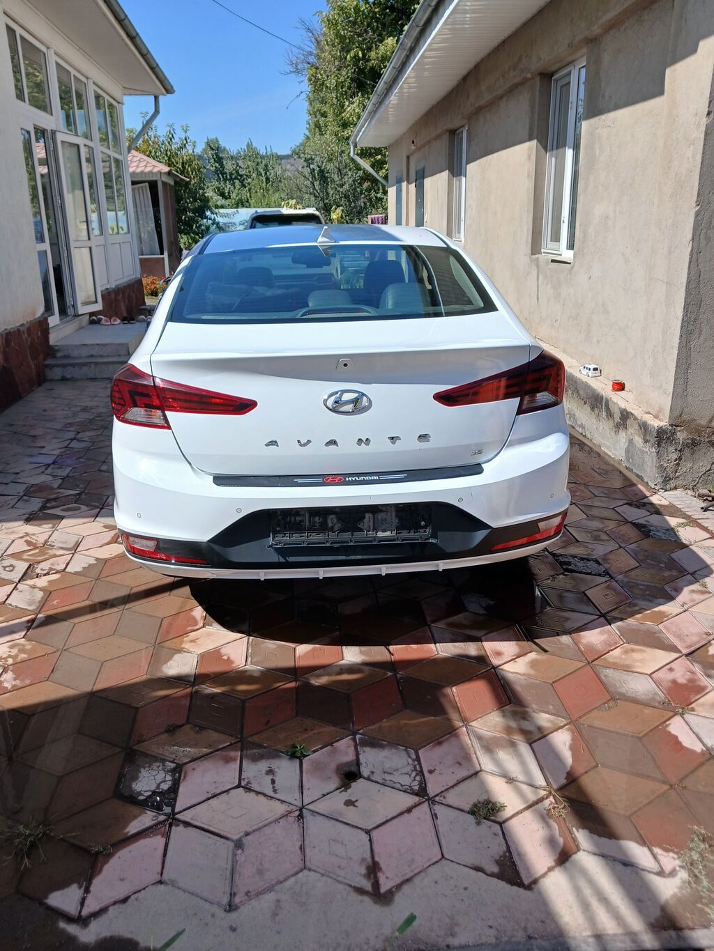 Hyundai Avante: 2019 г., 1.6 л, Автомат, Бензин, Седан: фото 3