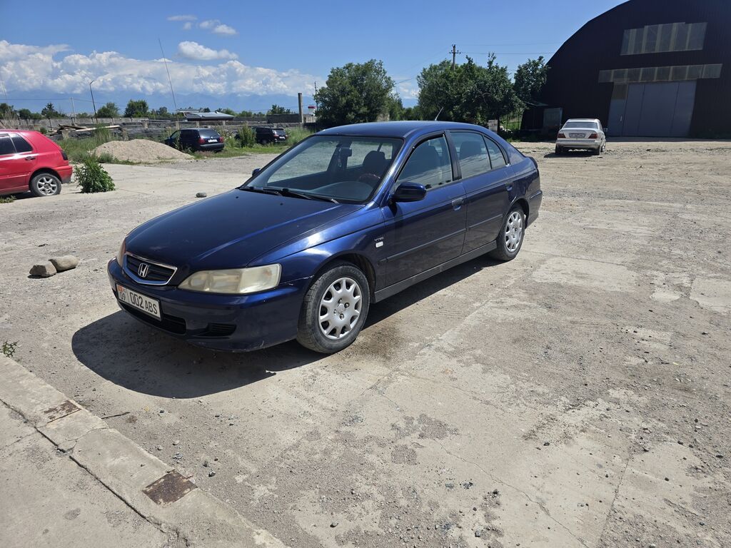 Honda Accord: 2001 г., 1.8 л, Механика, Бензин, Седан: фото 6