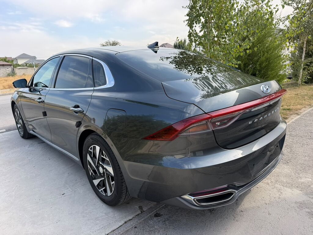 Hyundai Grandeur: 2020 г., 2.4 л, Автомат, Гибрид, Фастбек: фото 4