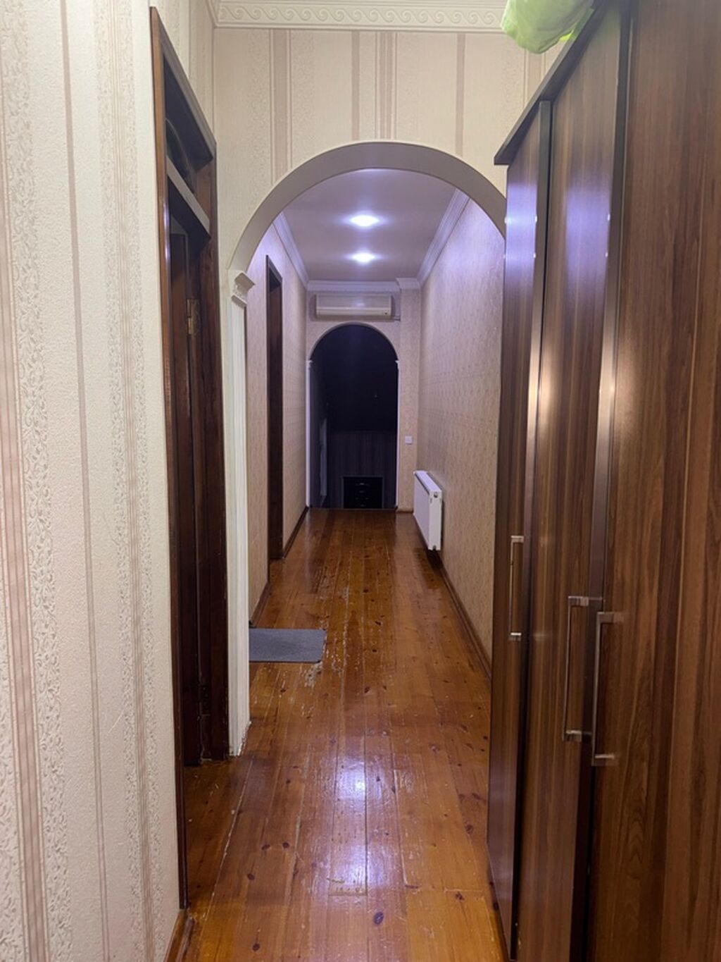 4 otaqlı, 175 kv. m, Kredit yoxdur, Orta təmir