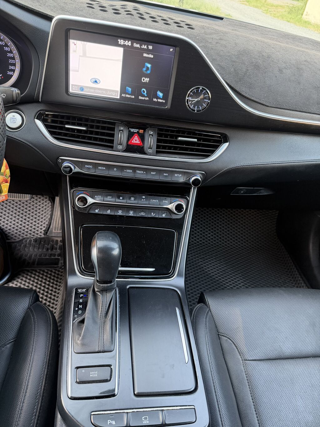 Hyundai Grandeur: 2019 г., 3 л, Автомат, Газ, Седан: фото 6