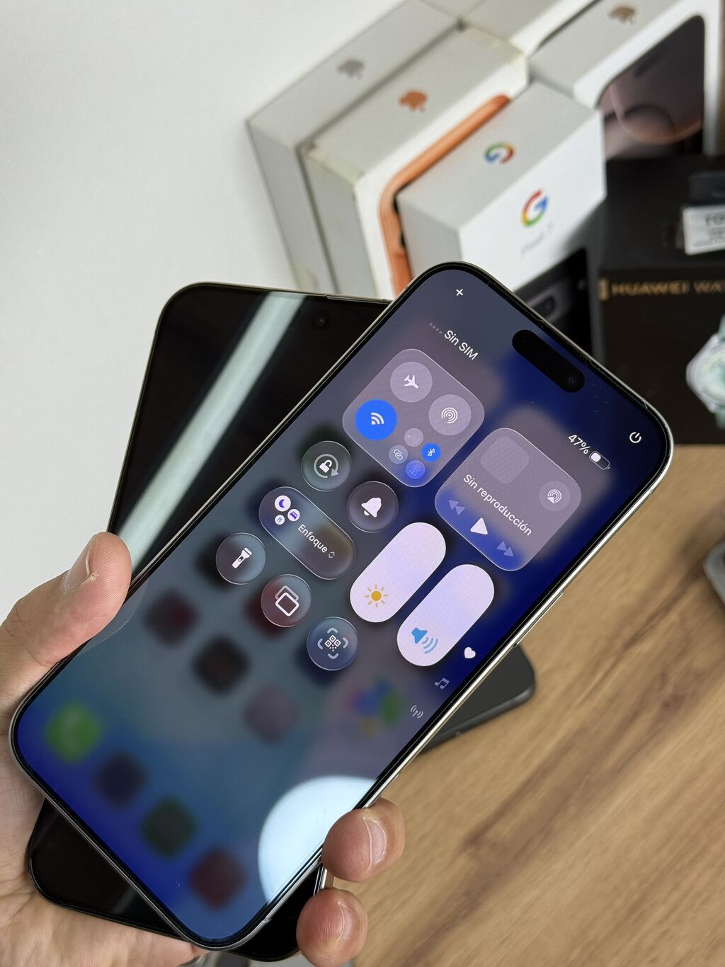 IPhone 16 Pro Max, Б/у, 256 ГБ, Natural Titanium, Защитное стекло, Чехол, 96 %: фото 7