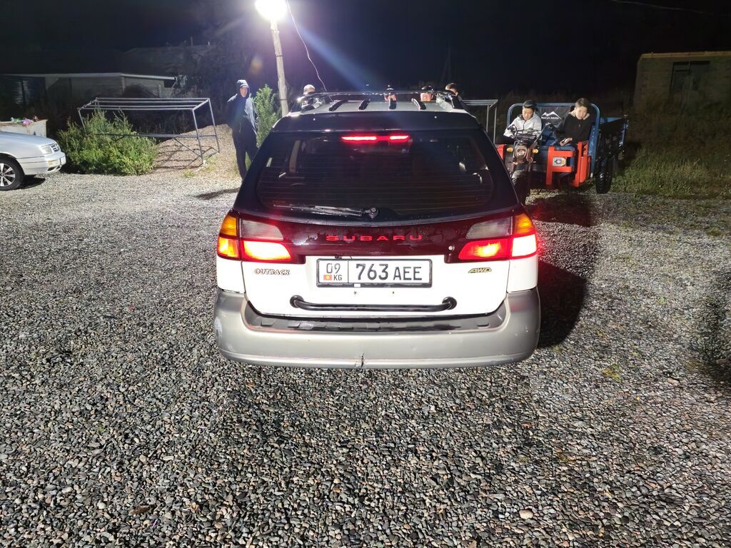 Subaru Outback: 2001 г., 2.5 л, Автомат, Бензин, Универсал: фото 5