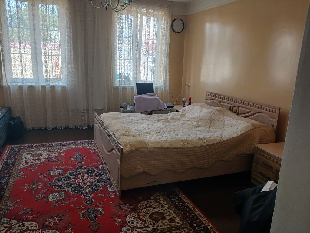 4 otaqlı, 128 kv. m, Kredit yoxdur, Orta təmir