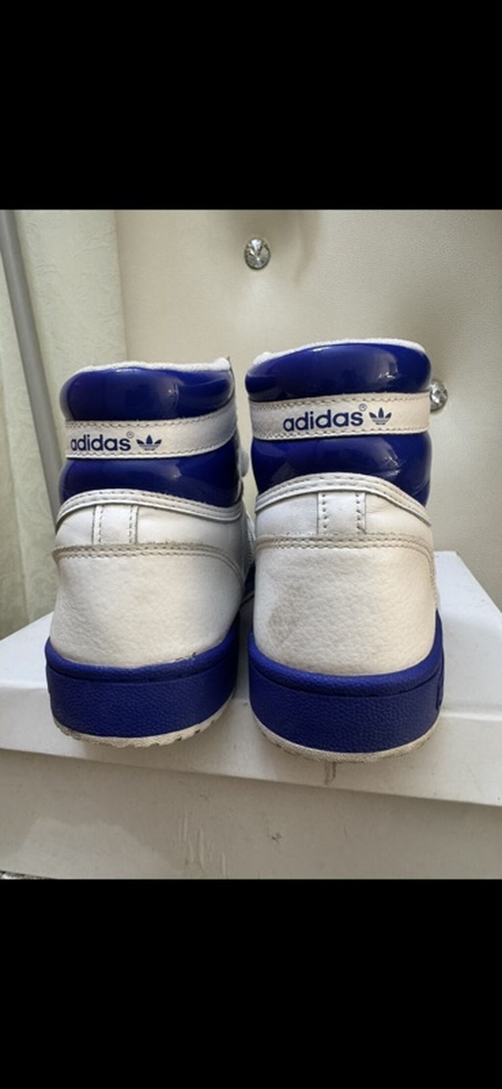 Кроссовки adidas высокие, кожаные, белые с синими вставками и — фото 4