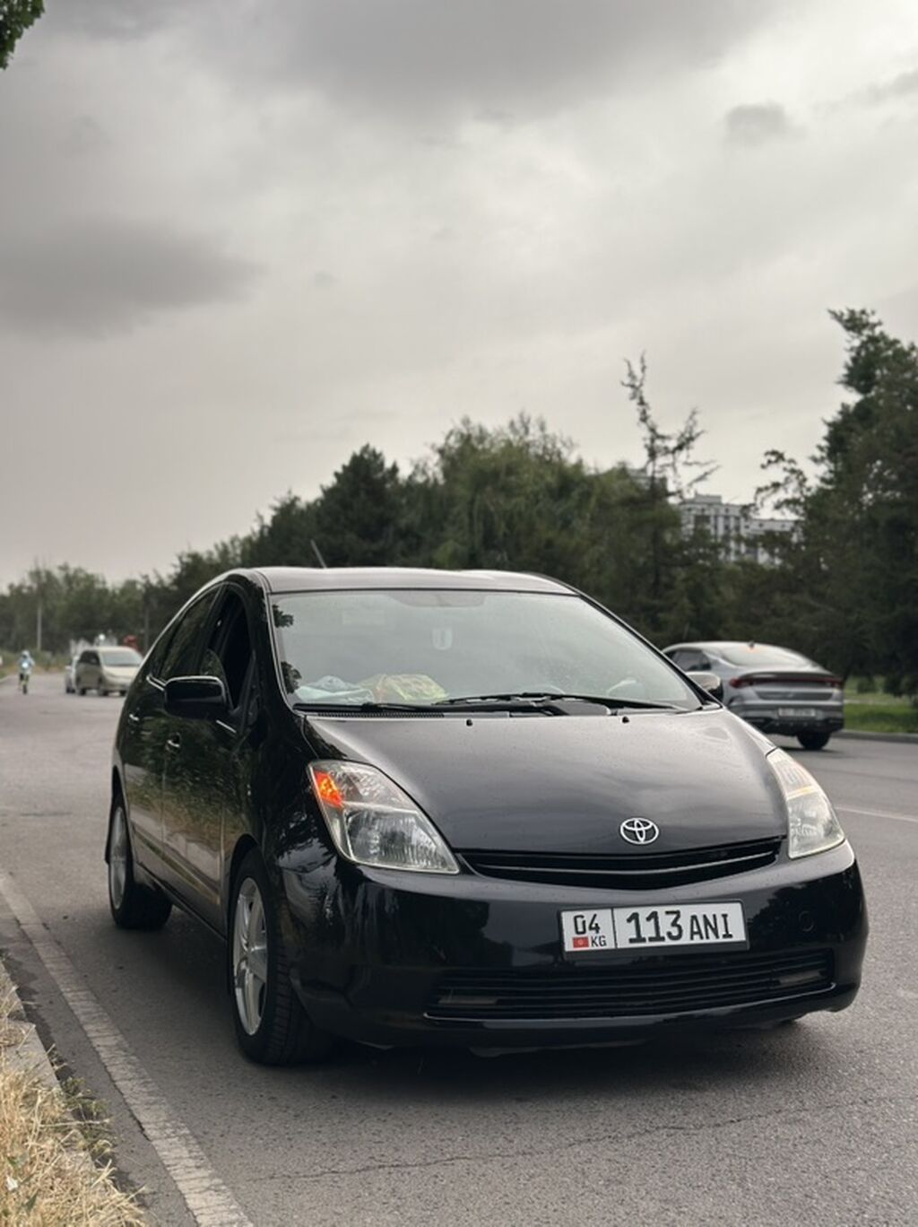 Toyota Prius: 2004 г., Автомат, Гибрид, Хэтчбэк: фото 5