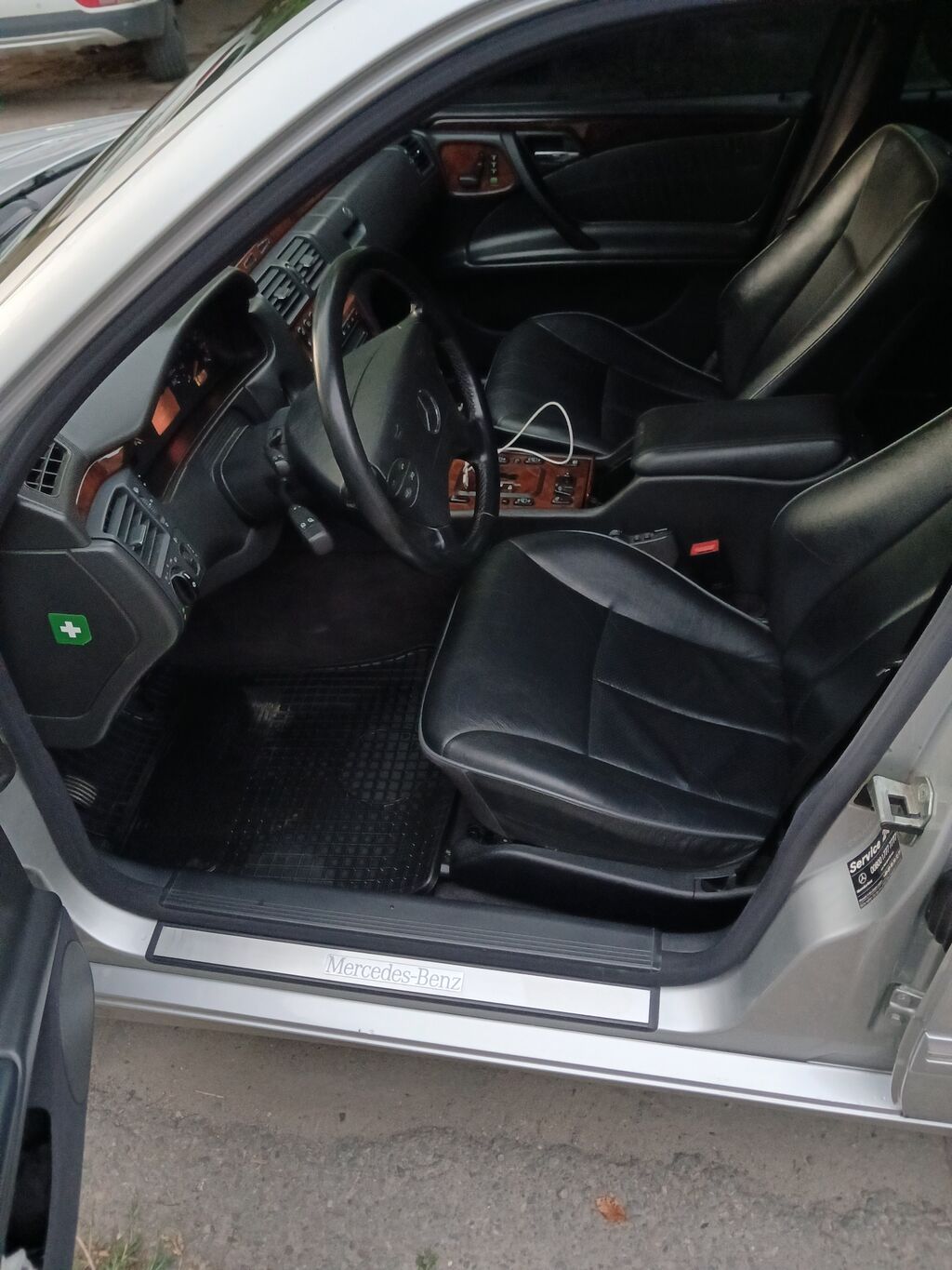 Mercedes-Benz E-Class: 2001 г., Автомат, Бензин, Седан: фото 4