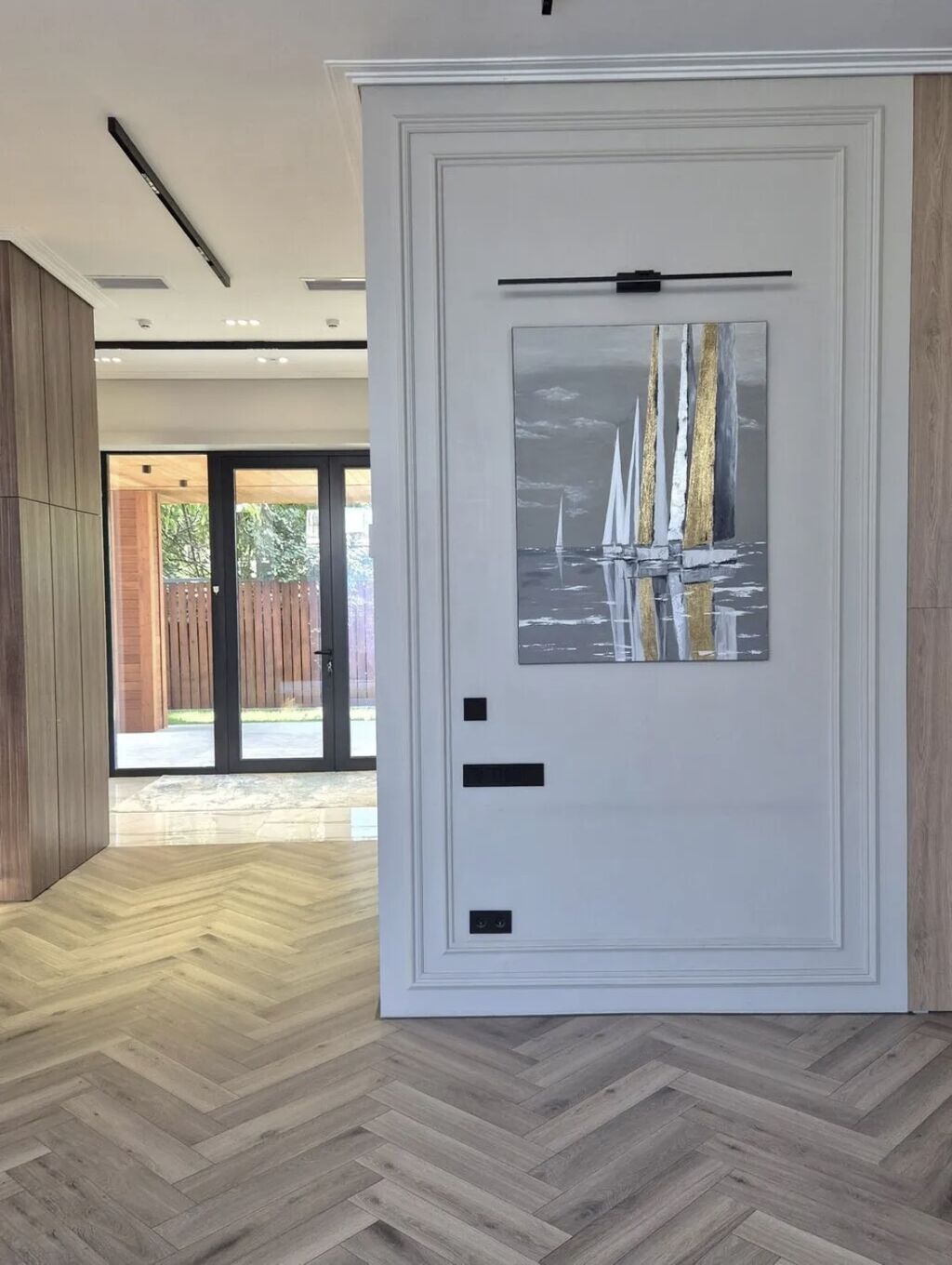 600 м², 8 комнат, Киргизия 1: фото 8