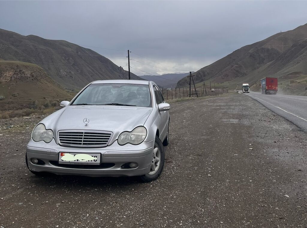 Mercedes-Benz C-Class: 2003 г., 1.8 л, Типтроник, Бензин, Седан: фото 2