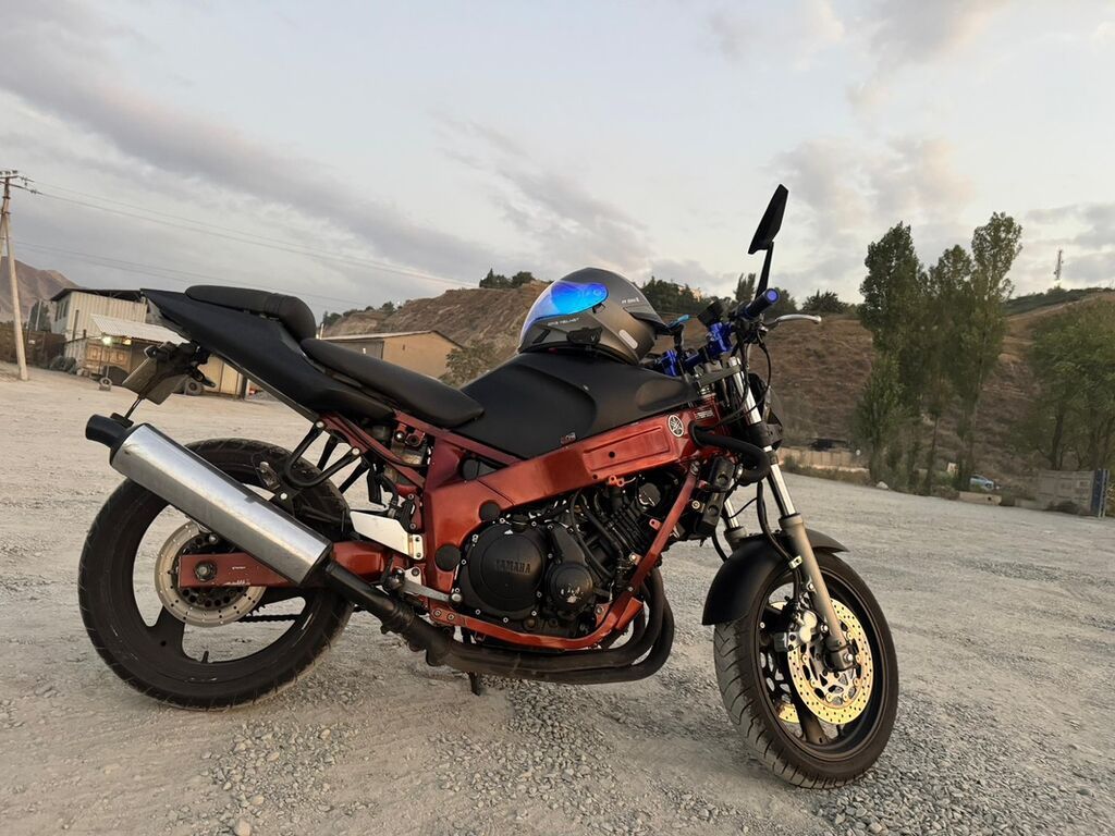 Мотоцикл Yamaha (нейкед/стрит) с рядным 4‑цилиндровым двигателем и: фото 2