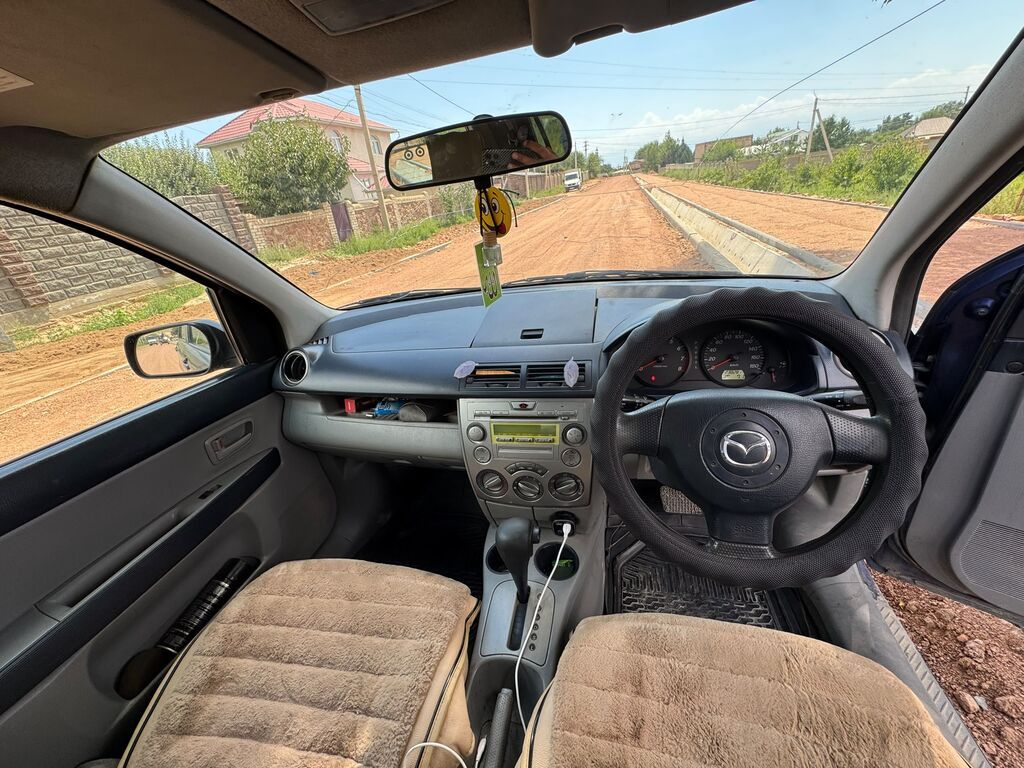 Mazda Demio: 2003 г., 1.3 л, Автомат, Бензин, Хэтчбэк: фото 5