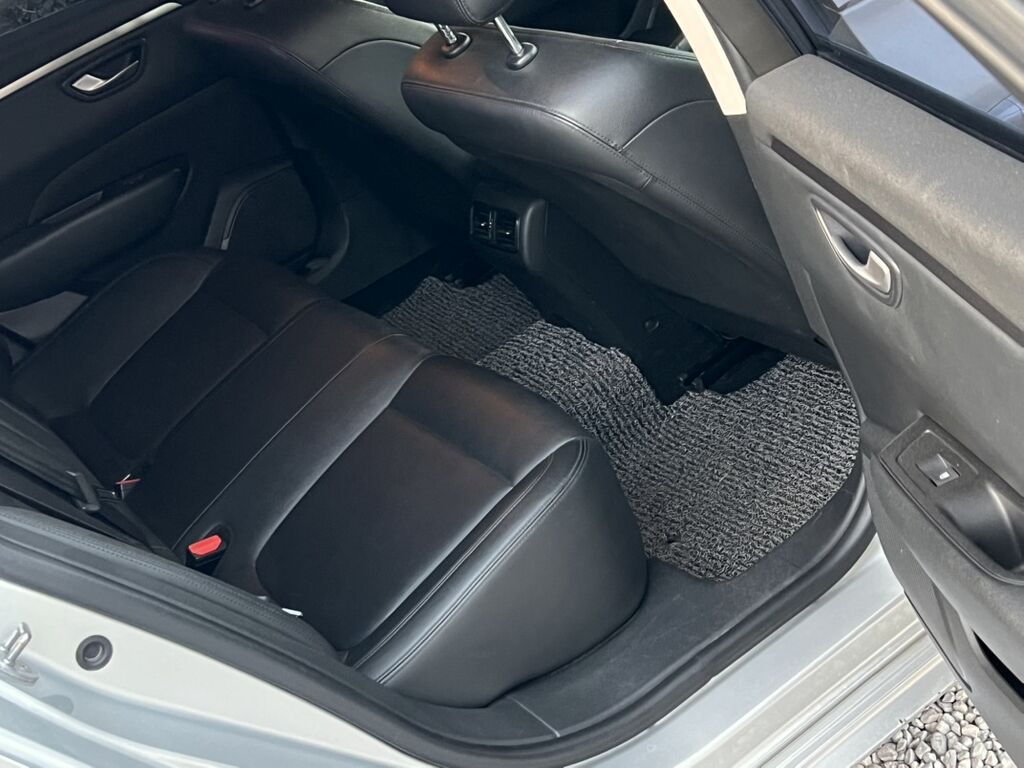 Renault SM6: 2018 г., 2 л, Автомат, Бензин, Седан: фото 8