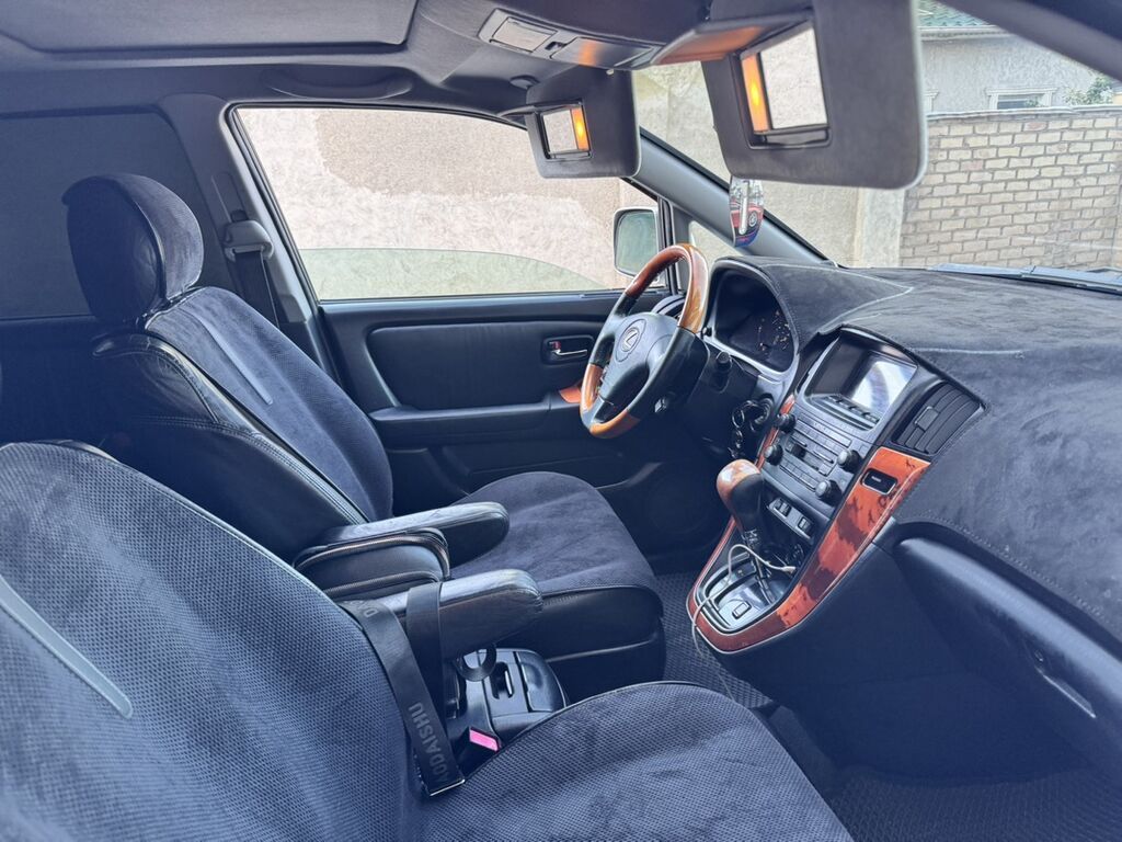 Lexus RX: 2001 г., 3 л, Автомат, Газ, Кроссовер: фото 2