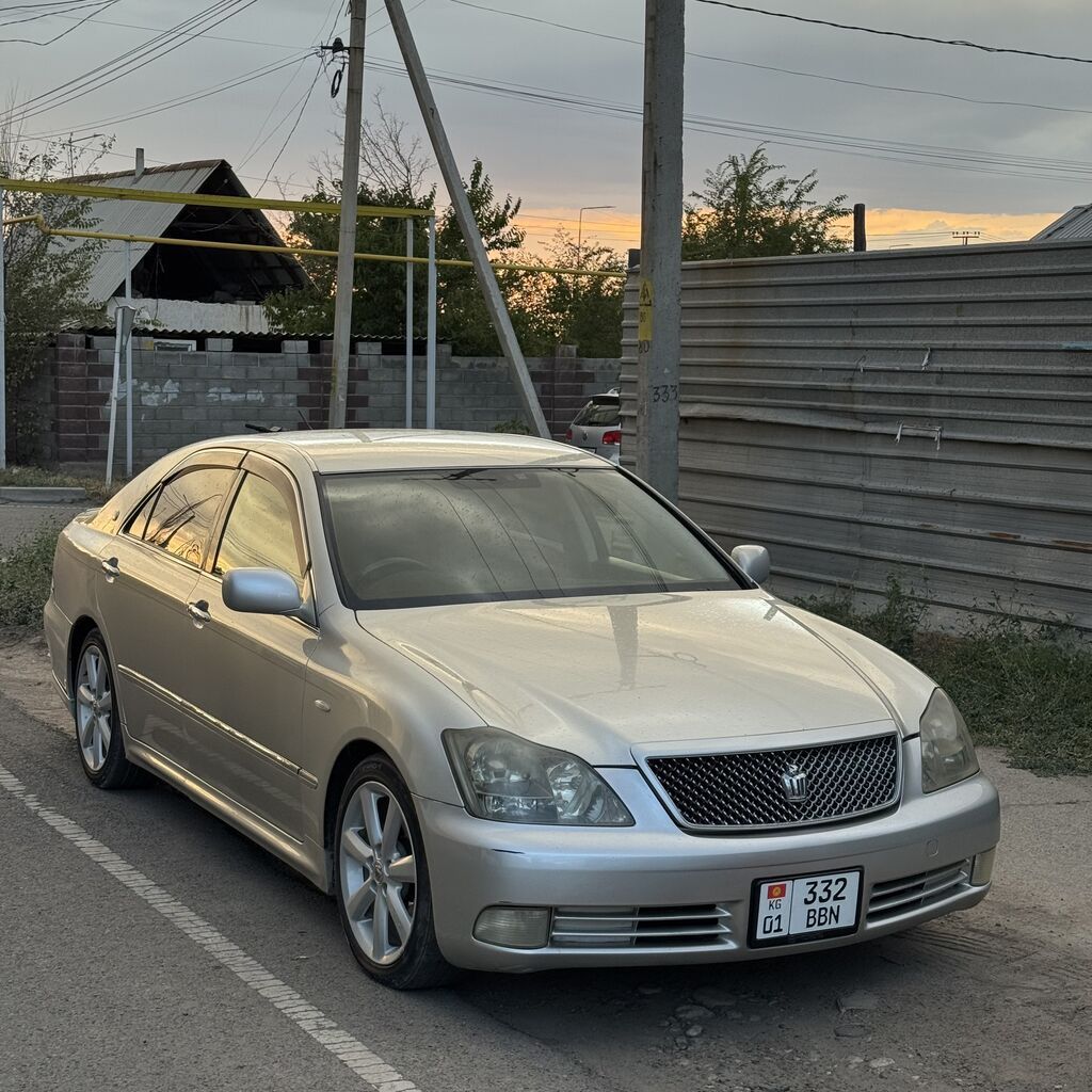 Toyota Crown: 2004 г., 2.5 л, Автомат, Бензин, Седан: фото 2