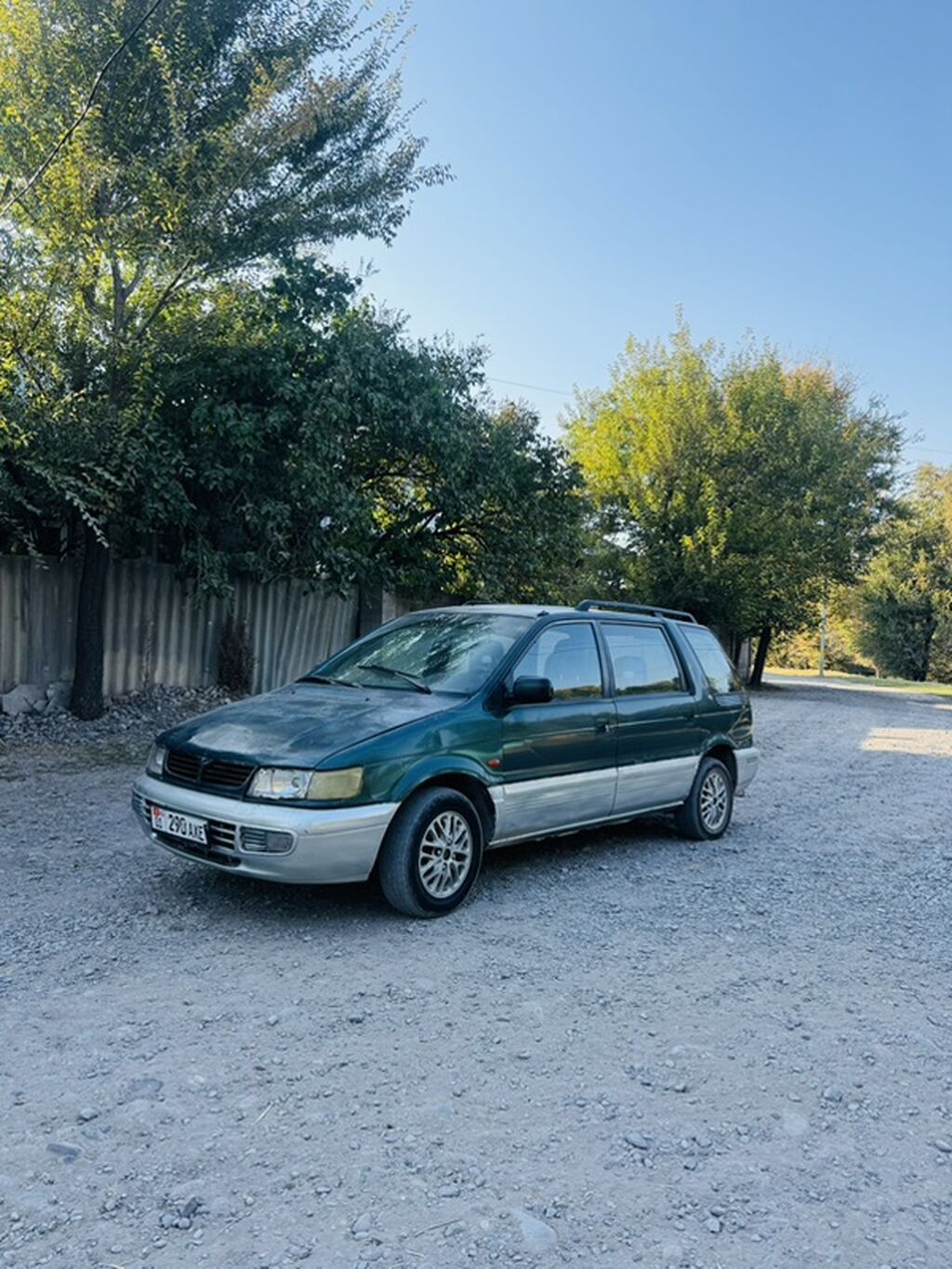 Mitsubishi Space Wagon: 1996 г., 2 л, Механика, Бензин, Минивэн: фото 2