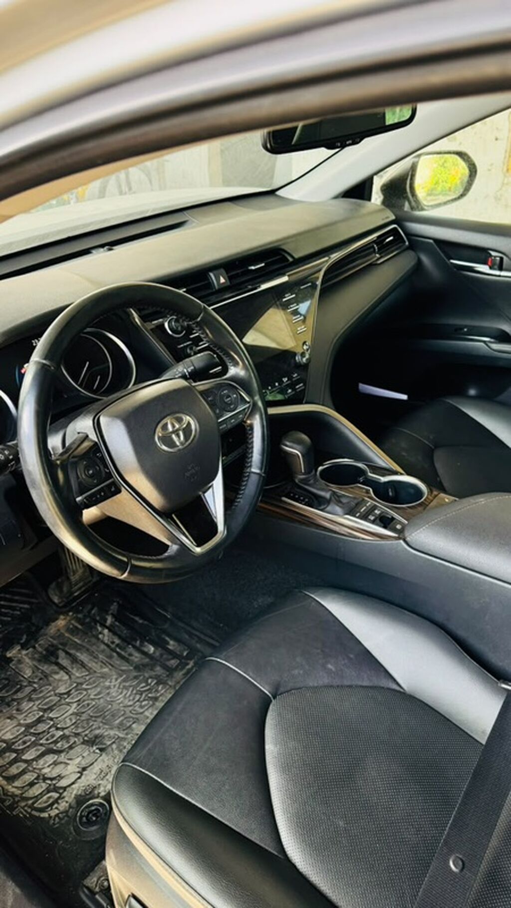 Toyota Camry: 2020 г., 2.5 л, Автомат, Бензин, Седан: фото 4
