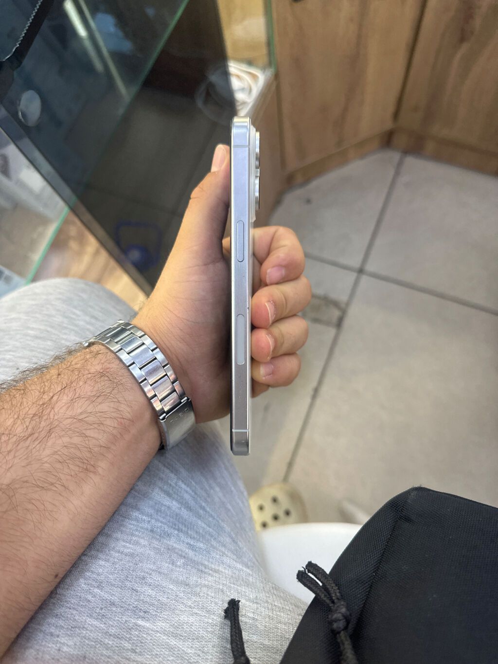 IPhone 15 Pro Max, Б/у, 256 ГБ, White Titanium, Защитное стекло, Чехол, В рассрочку, 100 %: фото 4