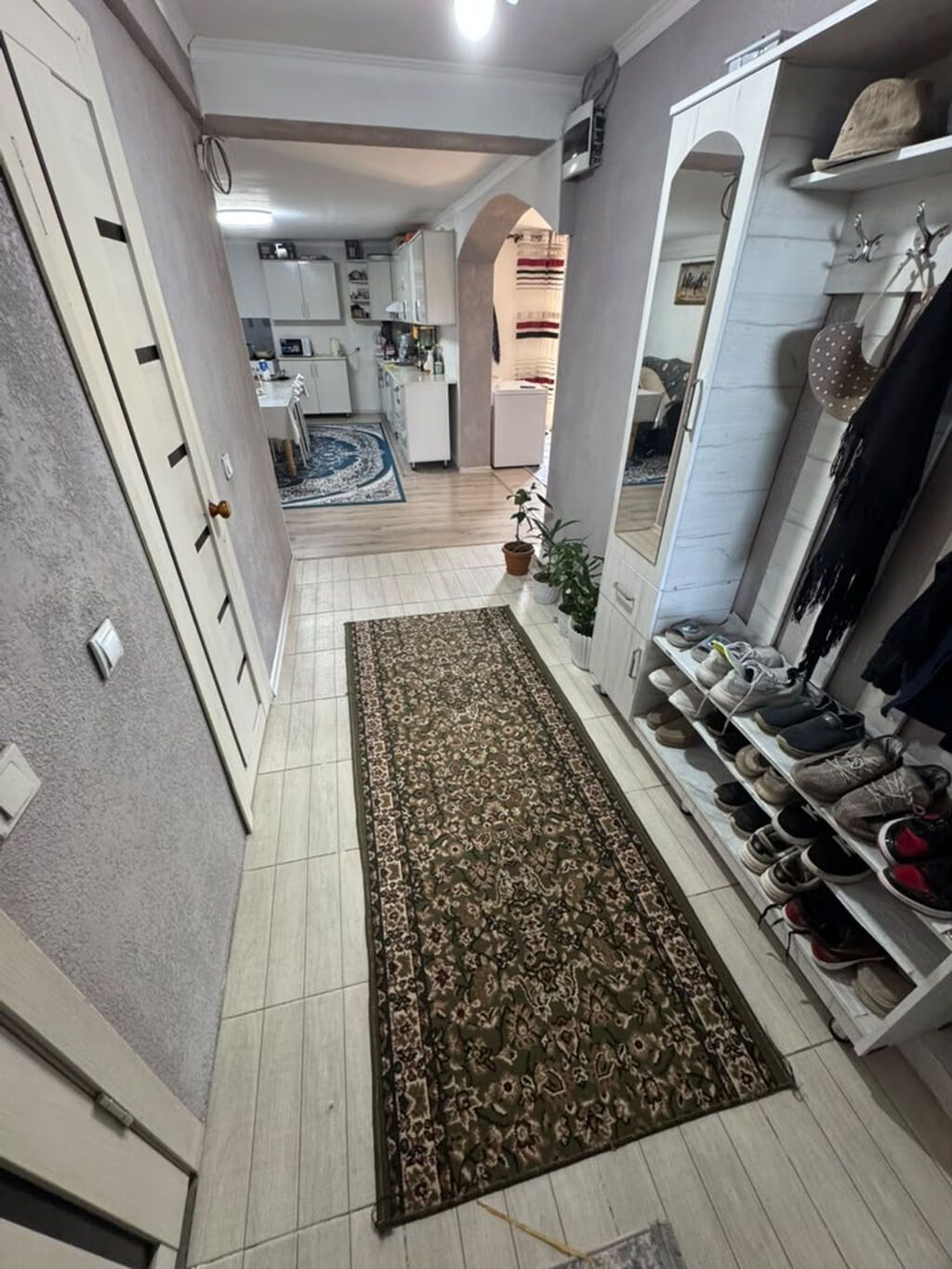 СРОЧНО ПО ОЧЕНЬ ВЫГОДНОЙ ЦЕНЕ продаётся большой 4-комнатный дом в селе: фото 2