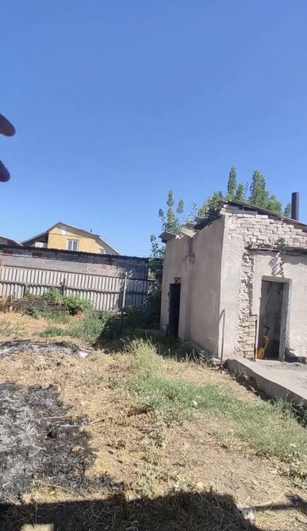 Продаётся жилой дом с просторным навесом/двором и уютным светлым: фото 8