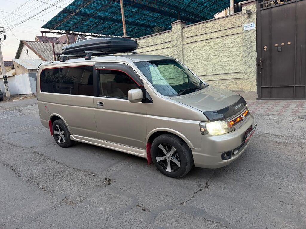 Honda Stepwgn: 2004 г., 2.4 л, Автомат, Газ, Минивэн: фото 3