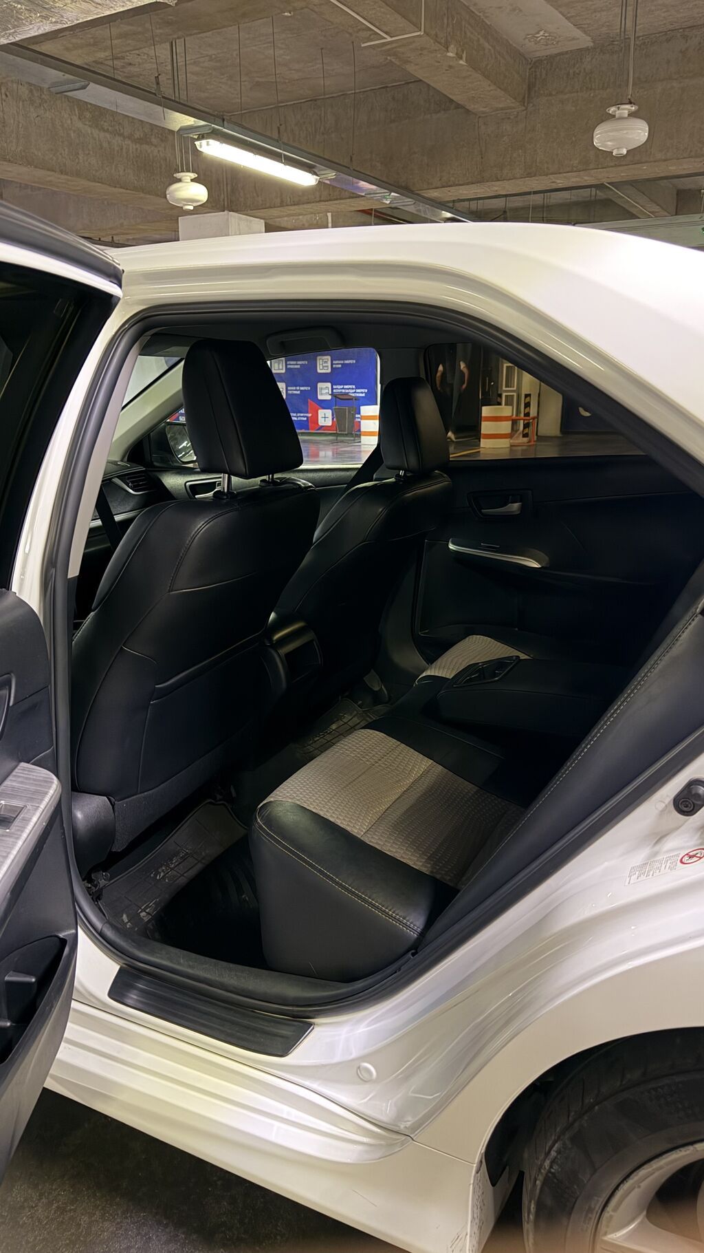 Toyota Camry: 2014 г., 2.5 л, Автомат, Бензин, Седан: фото 3