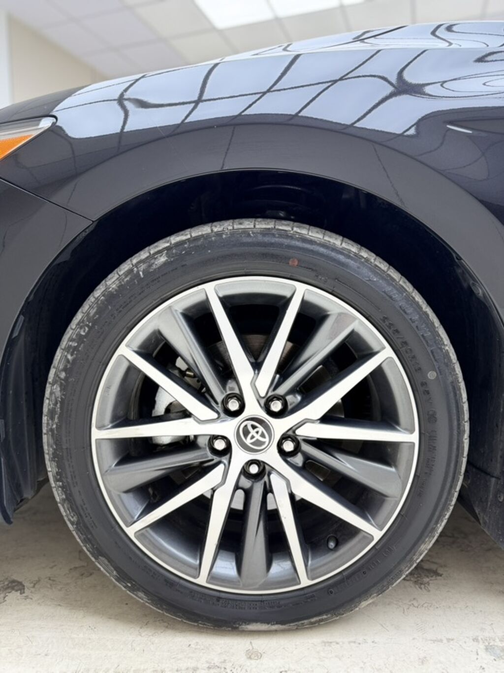 Toyota Camry: 2021 г., 2.5 л, Автомат, Гибрид, Седан: фото 6