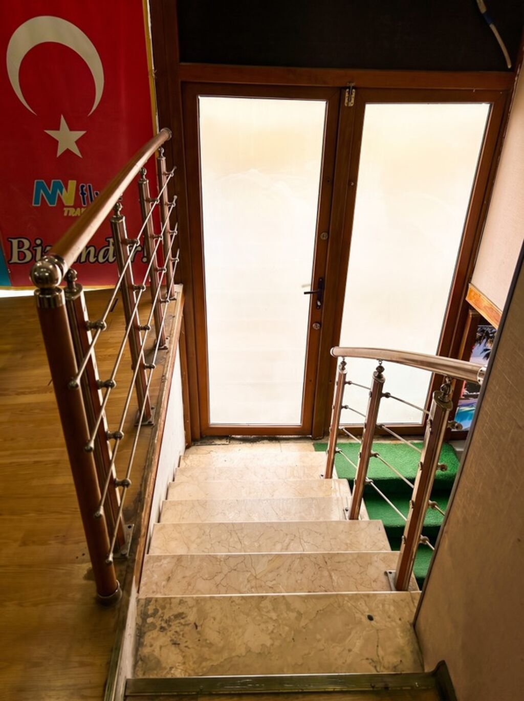 Nərimanov Rayonunda, Gənclik Metrosu Yaxınlığında 2 Mərtəbəli Obyekt