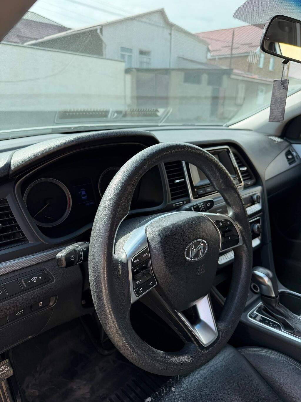 Hyundai Sonata: 2019 г., 2 л, Автомат, Газ, Седан: фото 3