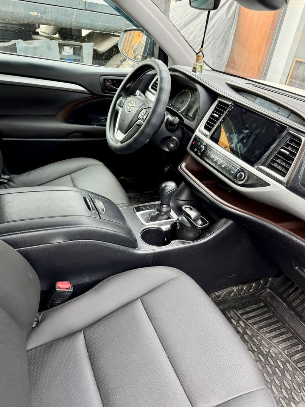 Toyota Highlander: 2019 г., 3.5 л, Автомат, Кроссовер: фото 4