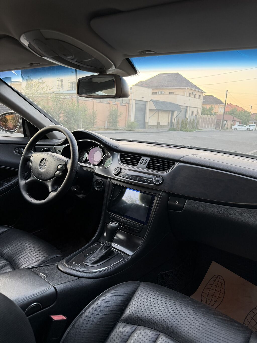 Mercedes-Benz CLS-Class: 2005 г., 3.5 л, Автомат, Бензин, Седан: фото 8