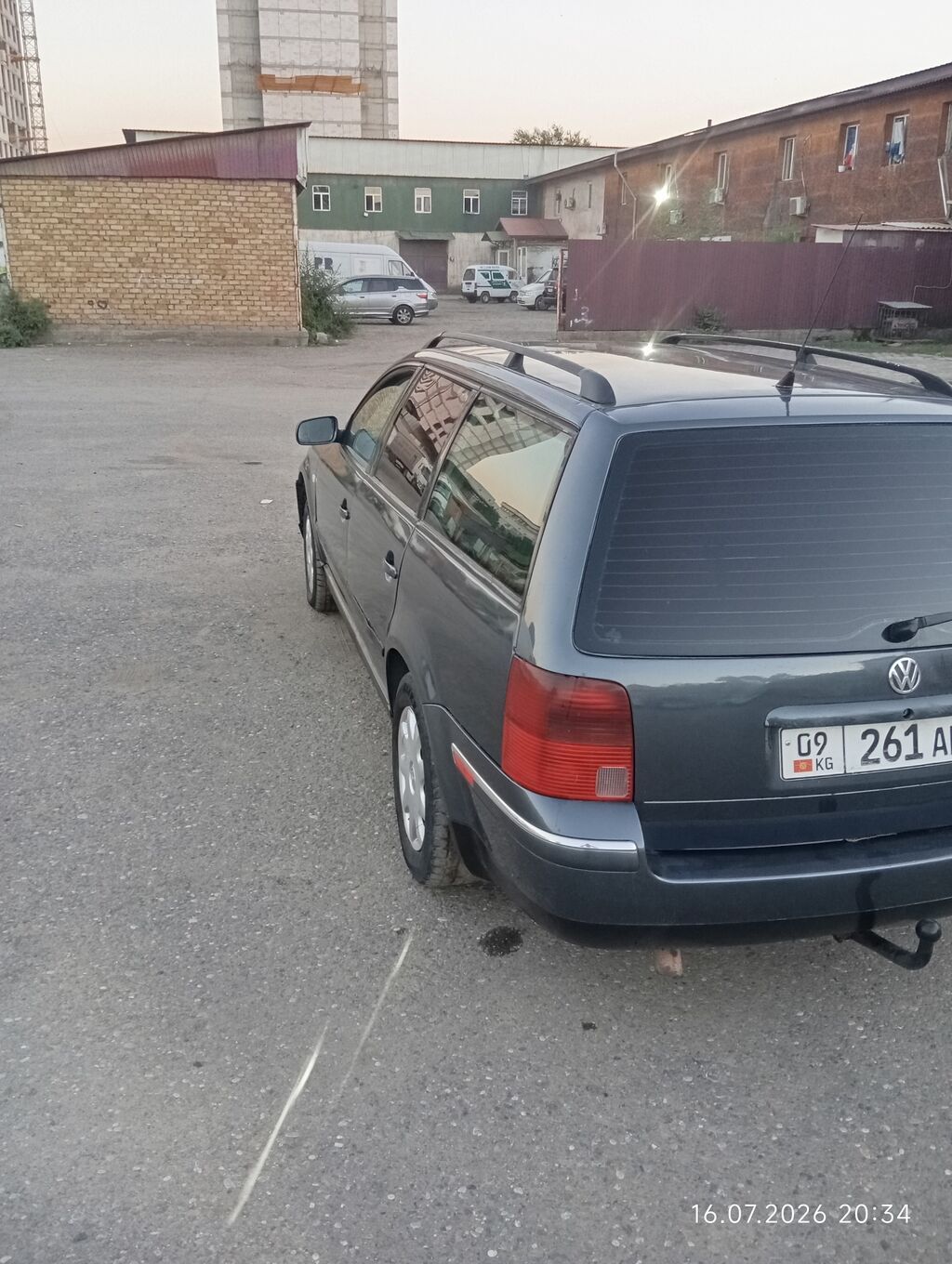 Volkswagen Passat Variant: 2000 г., 1.8 л, Механика, Бензин, Универсал: фото 4