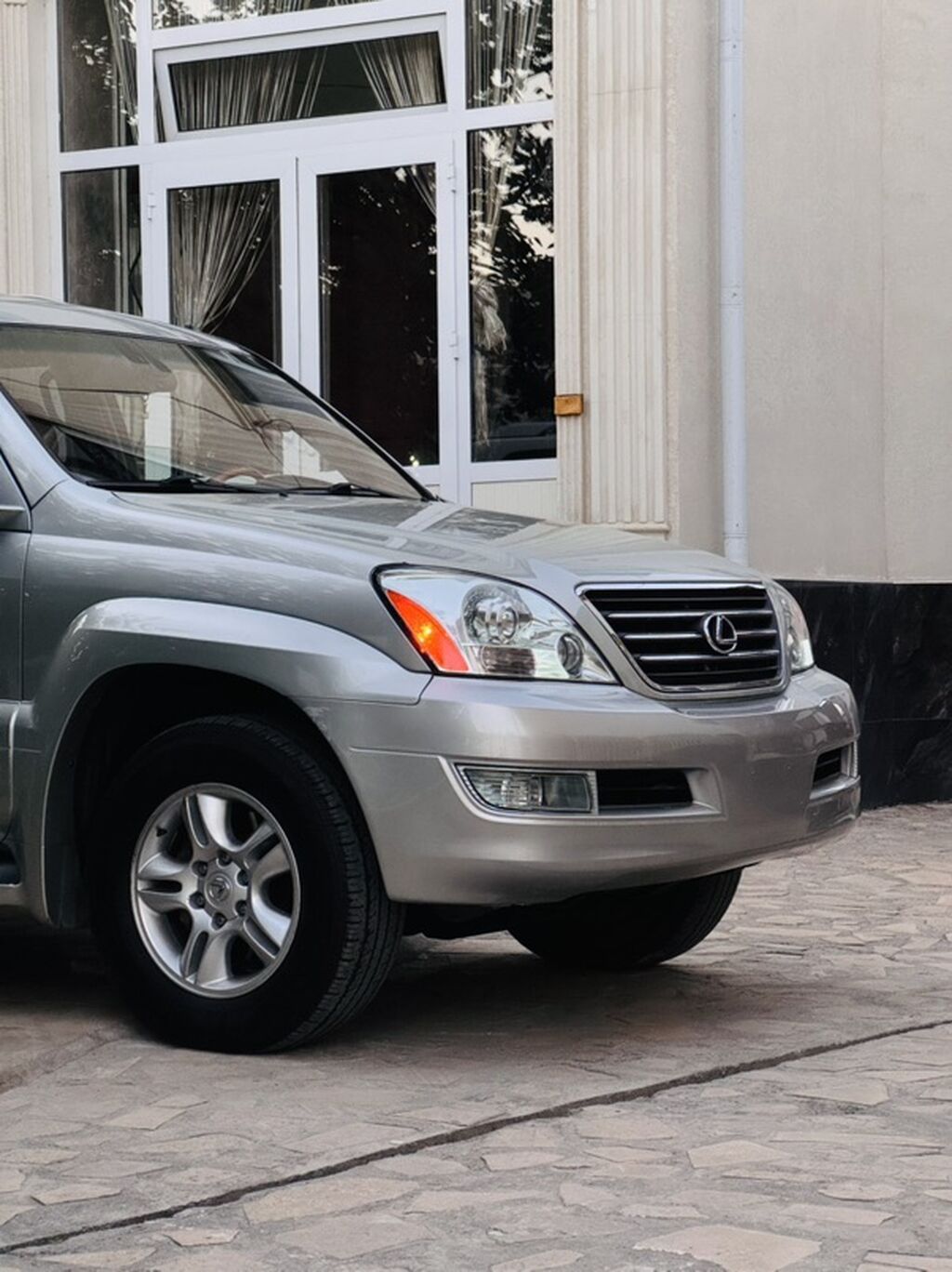 Lexus GX: 2004 г., 4.7 л, Автомат, Газ, Внедорожник: фото 3