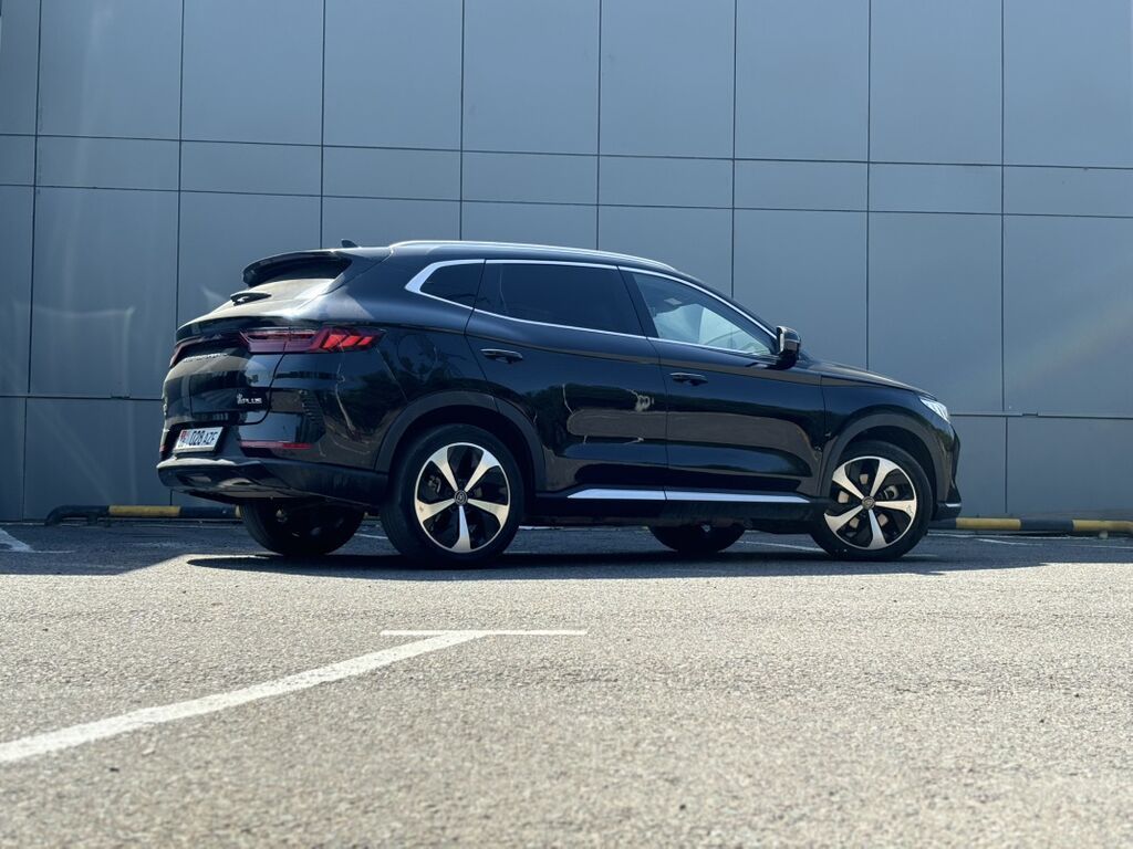 BYD Song Plus: 2022 г., 1.5 л, Автомат, Гибрид, Кроссовер: фото 2