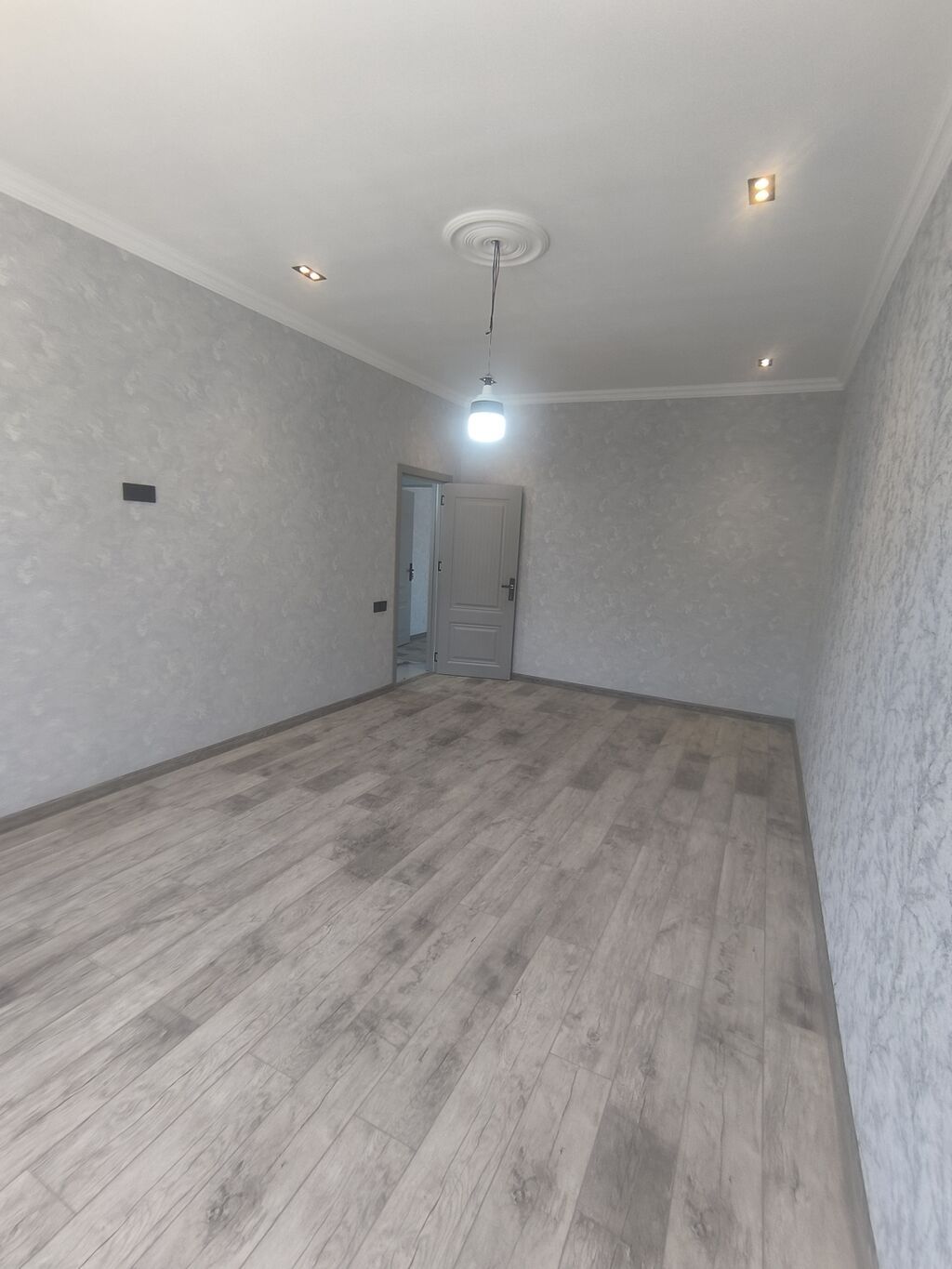 3 otaqlı, 100 kv. m, Yeni təmirli