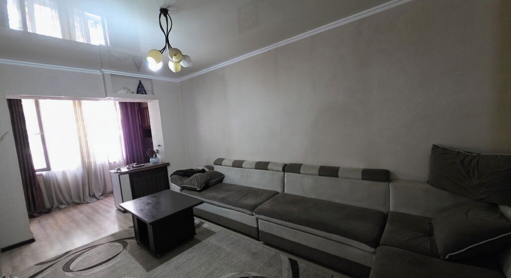 3 комнаты, 70 м², 105 серия, 1 этаж, Евроремонт — фото 2