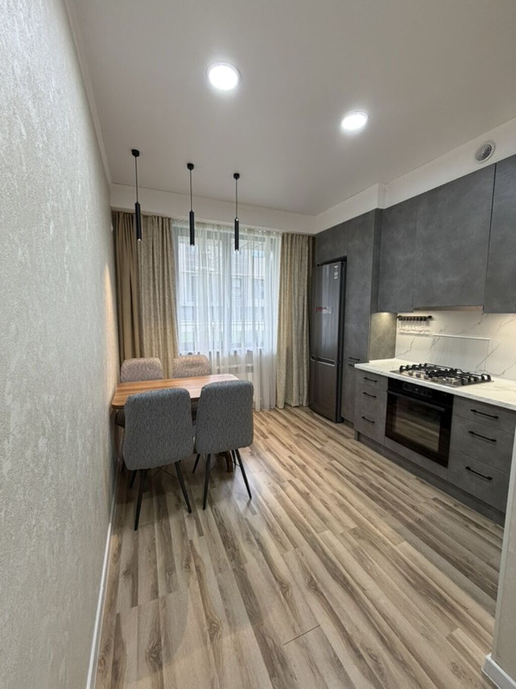 2 комнаты, 81 м², 1 этаж, Евроремонт: фото 2