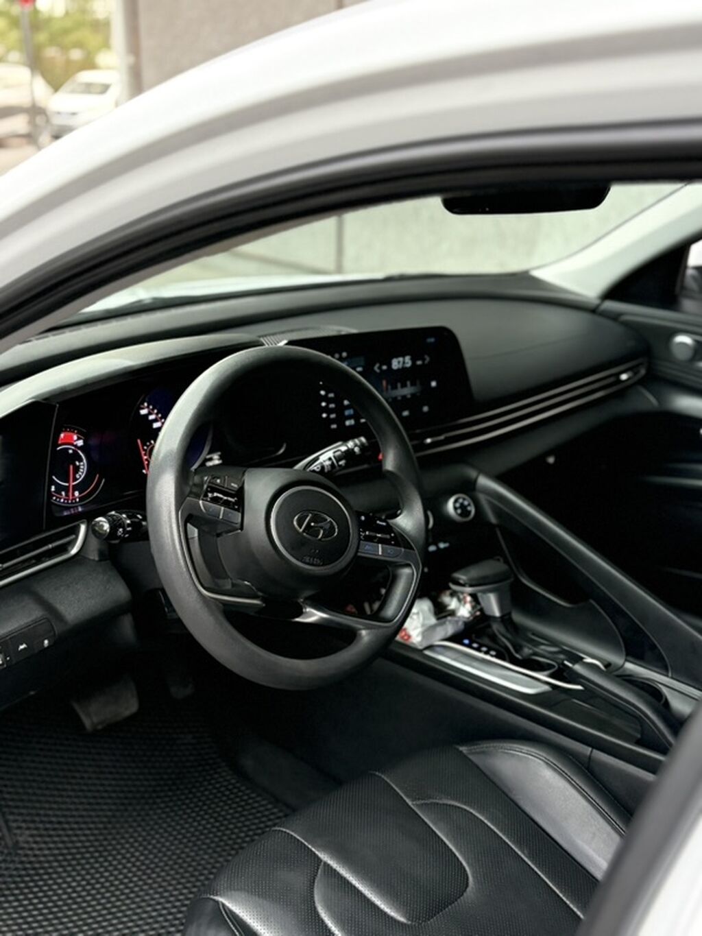 Hyundai Avante: 2020 г., 1.6 л, Автомат, Бензин, Седан: фото 3