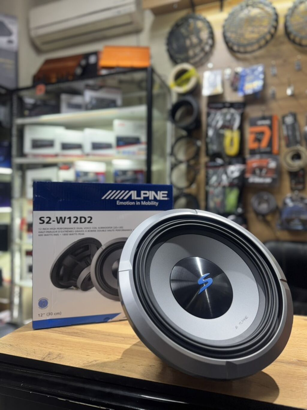 Сабвуфер Alpine S2‑W12D2 (S‑Series) - Тип: 12" (30 см) сабвуфер для: фото 2