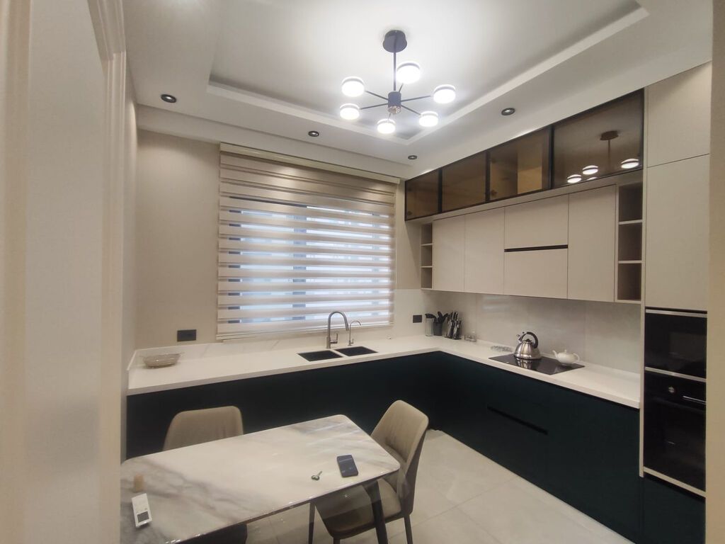 Ağ Şəhər – Hünər Qüllələri 3 otaqlı mənzil kirayə Sahə: 120 m²