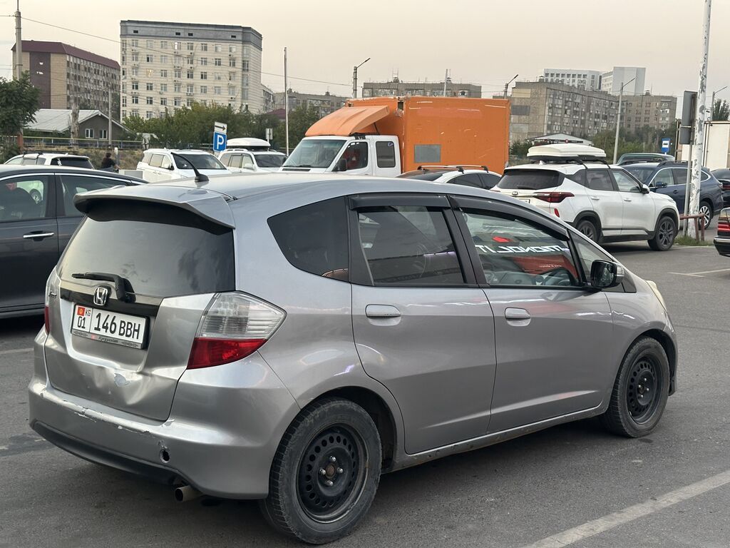 Honda Jazz: 2009 г., 1.5 л, Вариатор, Бензин, Хэтчбэк: фото 3