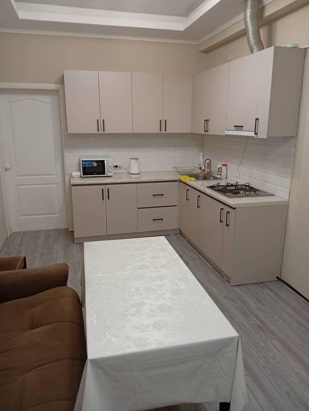 2 комнаты, 67 м², Южная Магистраль Индивидуалка, 1 этаж, Евроремонт: фото 3