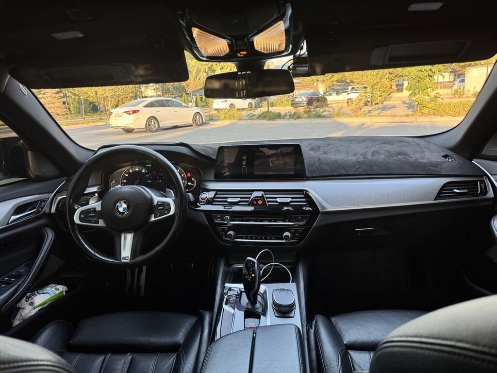 BMW 5 series: 2018 г., 3 л, Автомат, Бензин, Седан: фото 8