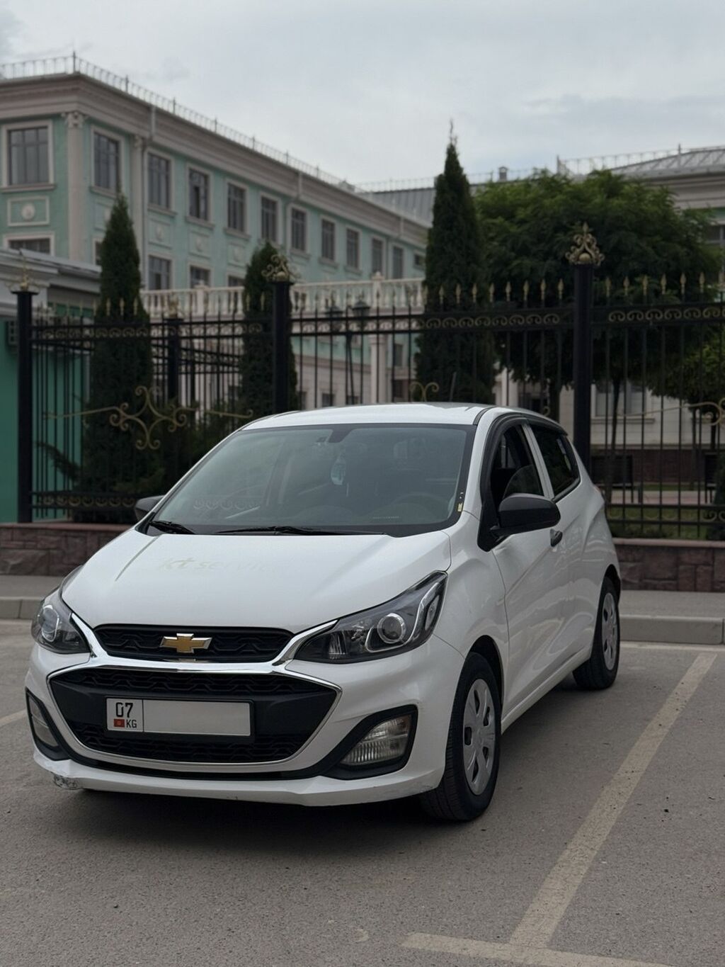Chevrolet Spark: 2020 г., 1 л, Автомат, Бензин, Хэтчбэк: фото 1
