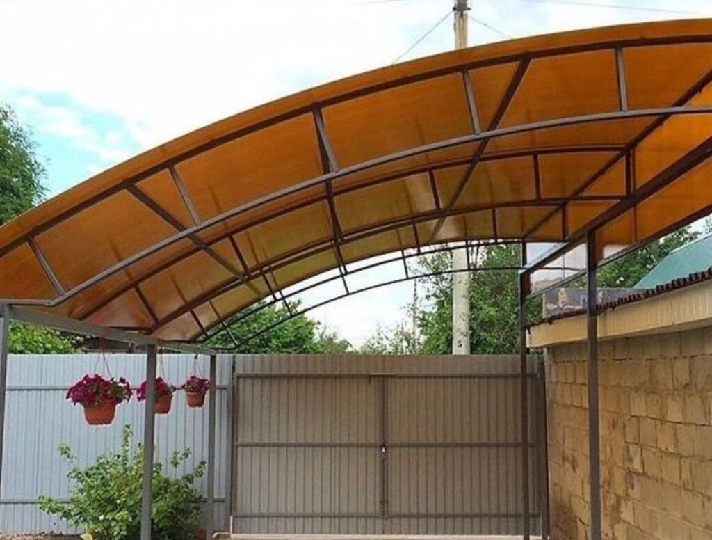 Навес из проф трубы под ключ. арка, полуарка, односкат, двускат: фото 2