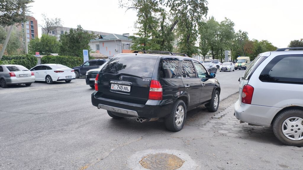 Acura MDX: 2002 г., 3.5 л, Автомат, Бензин, Внедорожник: фото 4